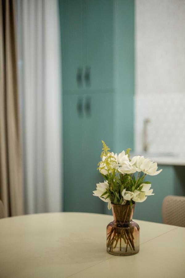 Moedani-Very Center Apartments In Кутаиси Экстерьер фото